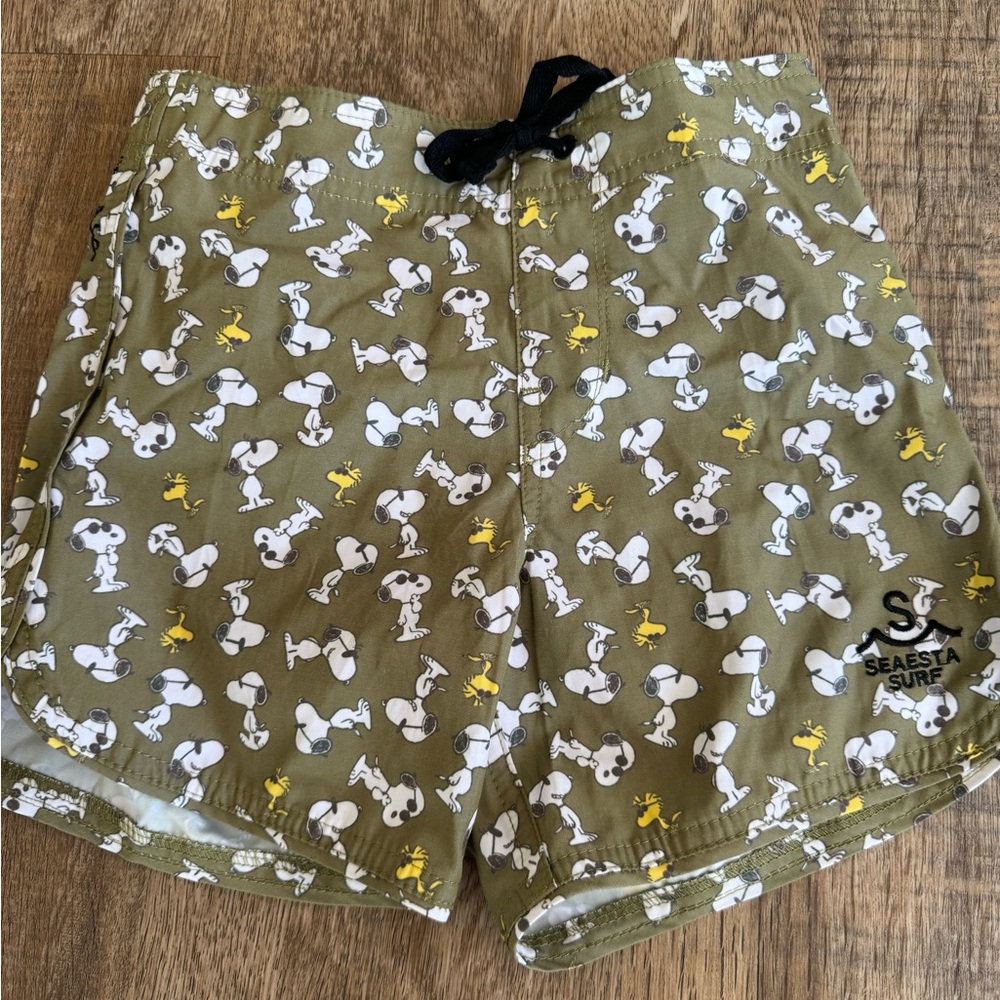 Seaesta surf swim trunks size small/7